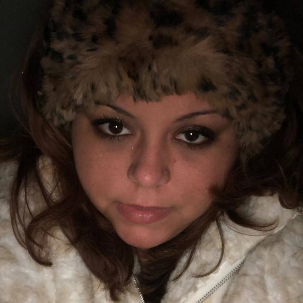 Meet your Posher, Angela